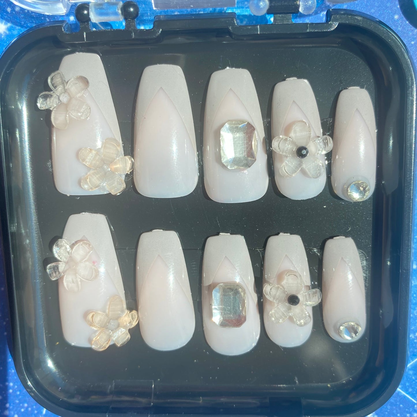 Diamond Flower Nail Set